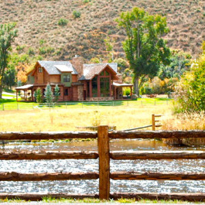 © Copyright 4 Corners Fencing, llc